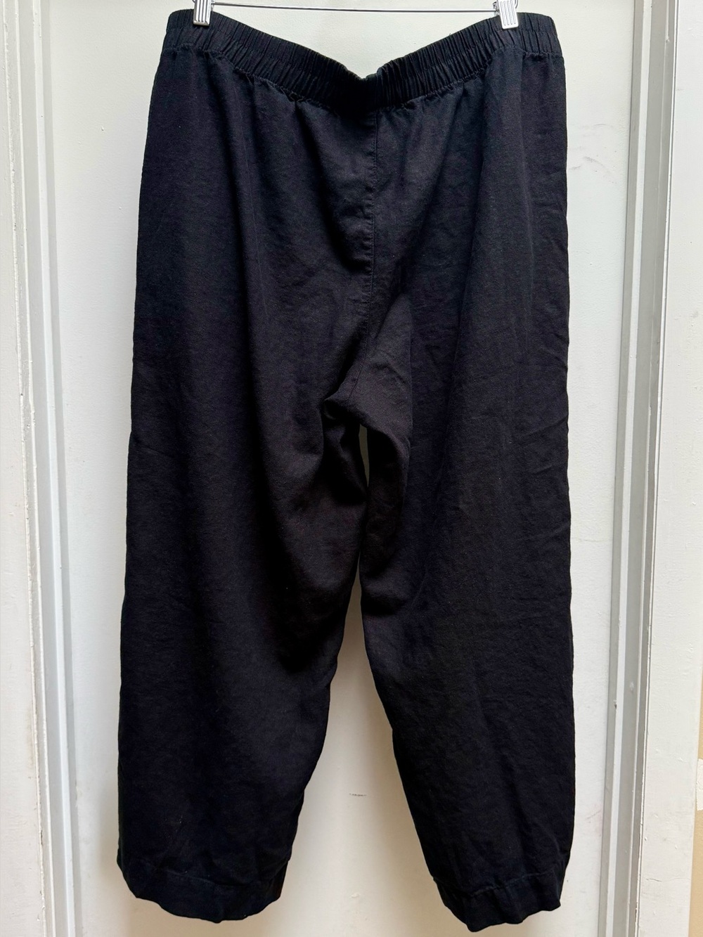 Old Navy High-Waisted Linen-Blend Super Wide-Leg Pants - Picture 4 of 6